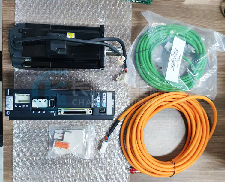 尼得科三協(xié)電機(jī)MH751A2LN08與驅(qū)動(dòng)器DA23823 尼得科三協(xié)電機(jī)MH751A2LN08與驅(qū)動(dòng)器DA23823